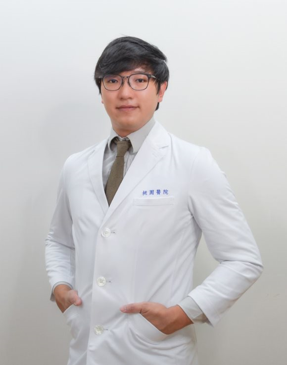葉詩翰 照片