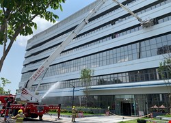 重視醫院公共安全 中國醫藥大學新竹附醫消防演練場面逼真