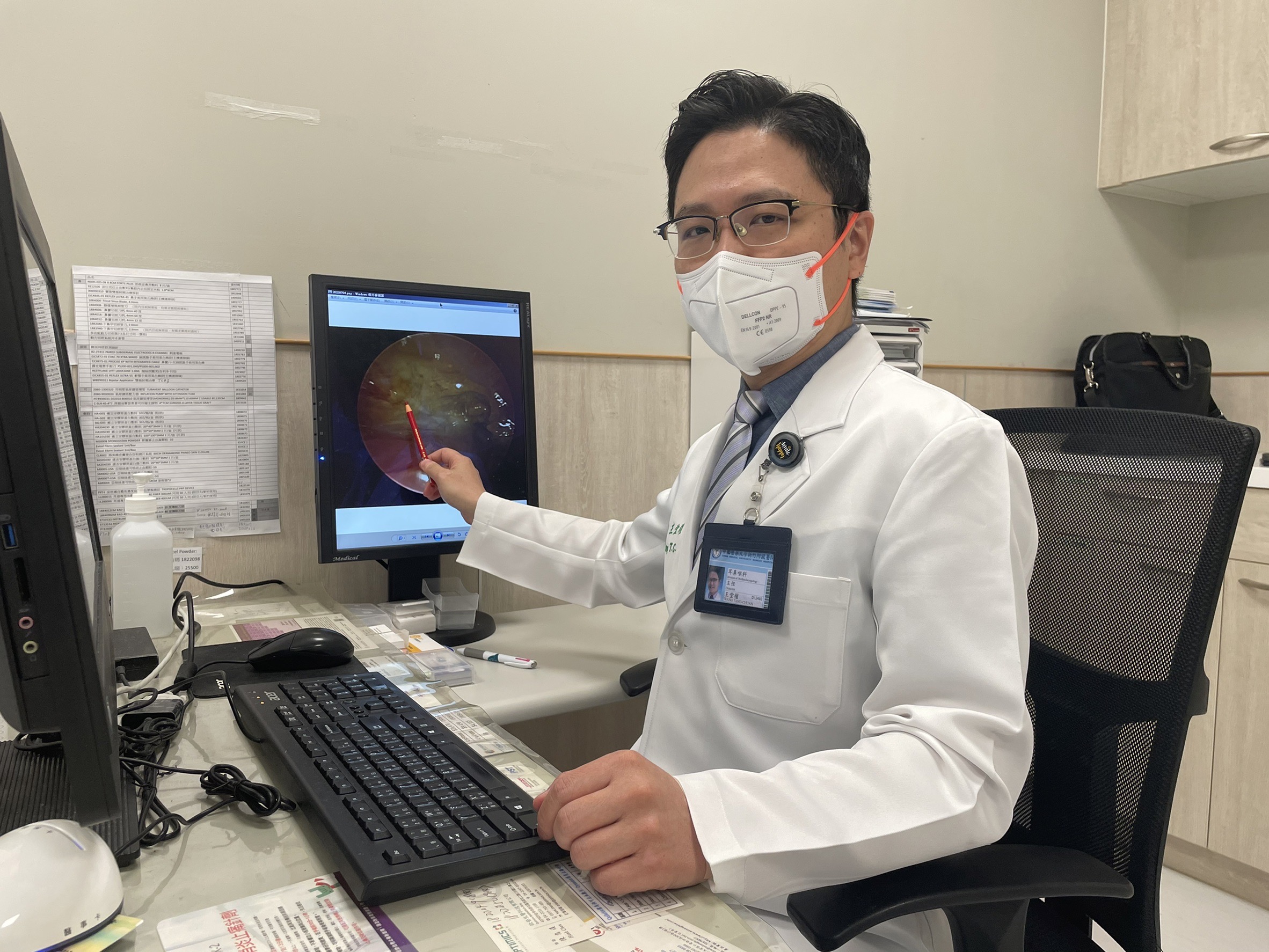 耳流血流膿病灶侵犯顱底 機械手臂輔助3D微創內視鏡手術改善