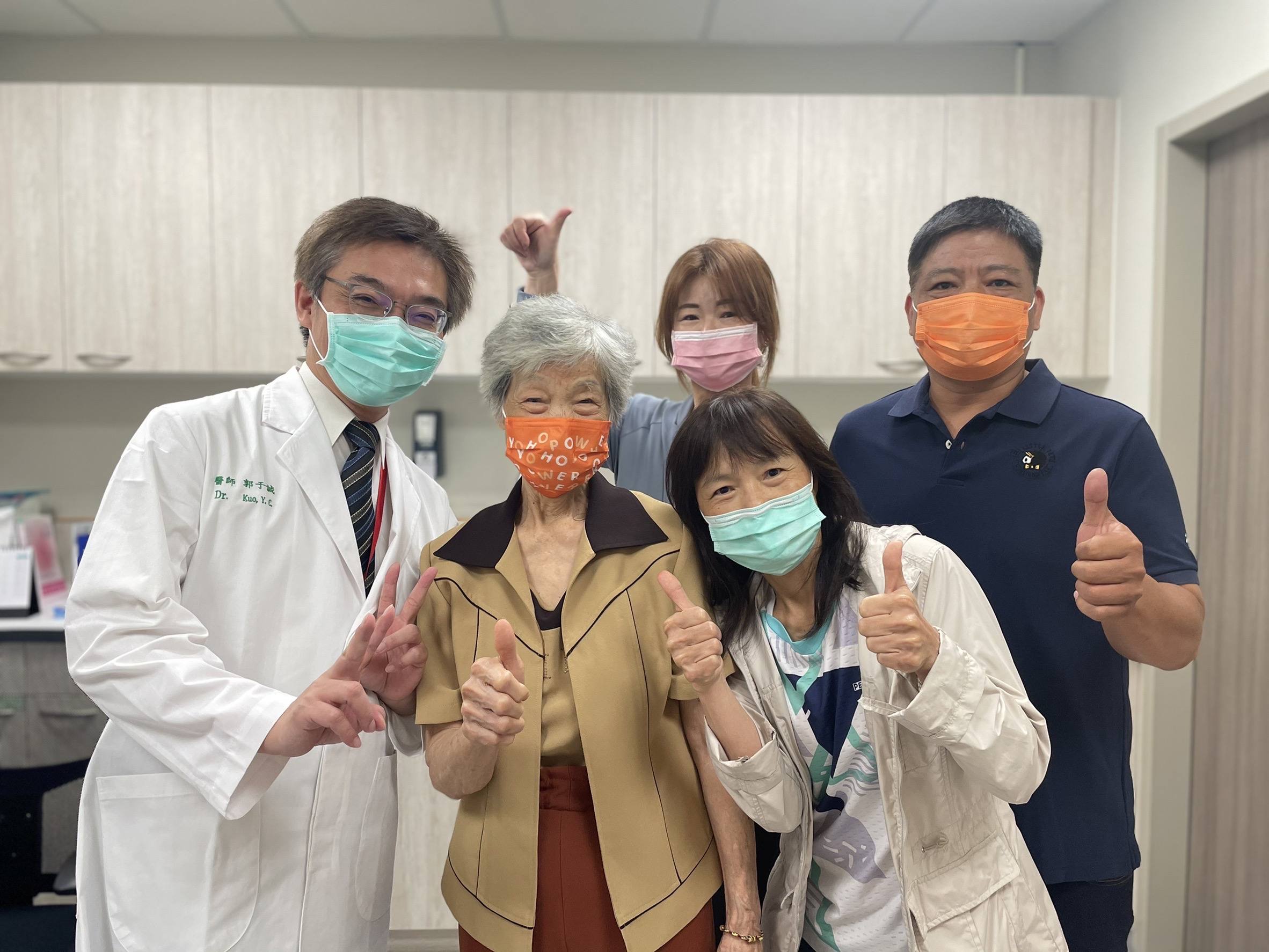 肺癌第四期轉移一度拒絕治療 今回診感謝醫護