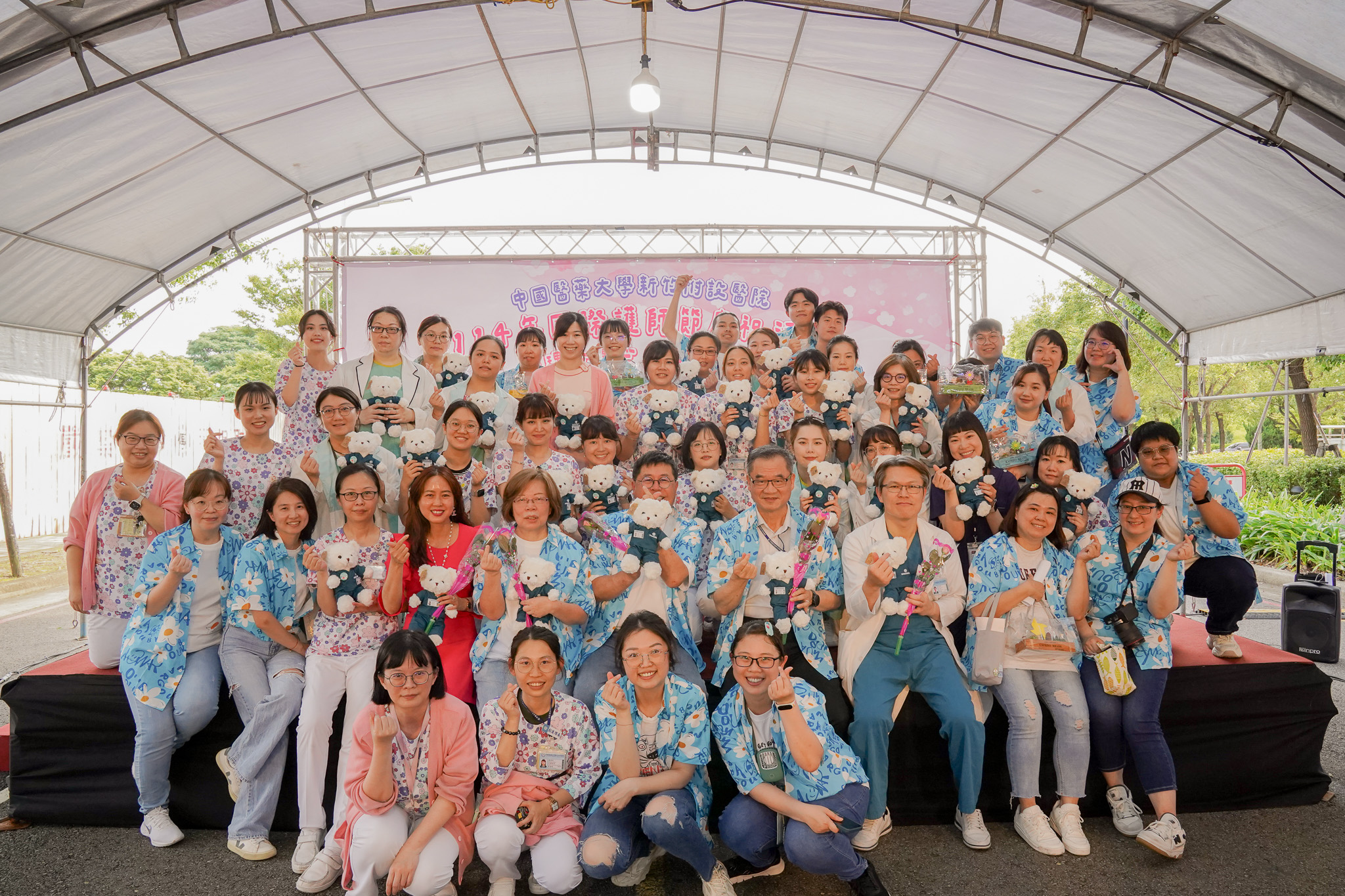慶祝國際護師節 中醫大新竹附醫表揚25位優良護理師